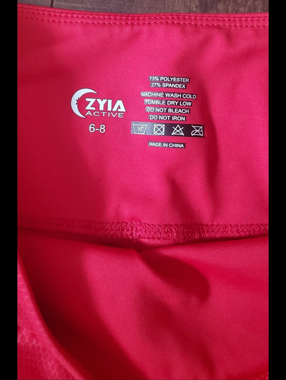 ZYIA Red Venom Performance Leggings with Crescent Logo EUC Size 6-8 - Picture 3 of 4